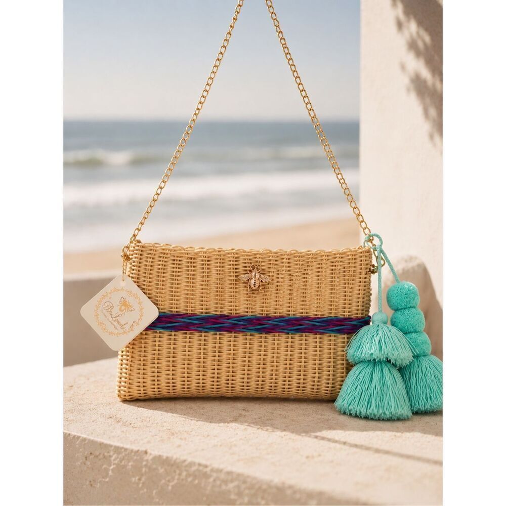 NWT BeeLoved Artisan Wicker Coastal Clutch Crossbody Bag w/ Tassel Charm